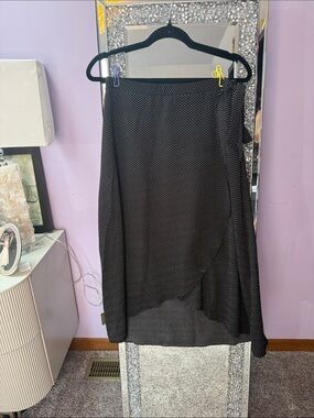 Green Envelope Black Midi Skirt with Micro Dot Print